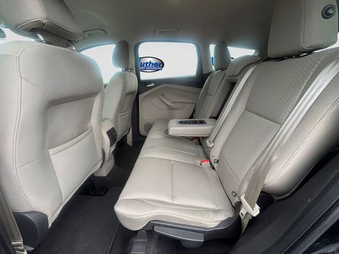 Used 2017 Ford Escape SE AWD/4WD image 11