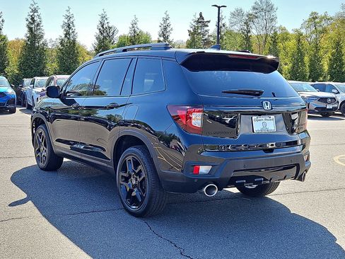 Used 2025 Honda Passport Black Edition image 5