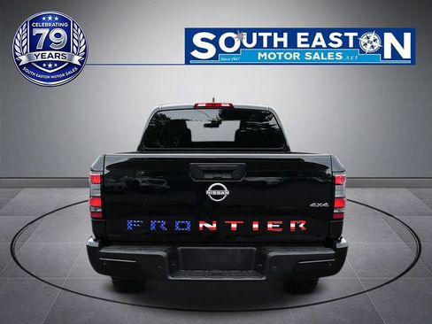 Used 2022 Nissan Frontier S w/ Technology Package AWD/4WD image 4