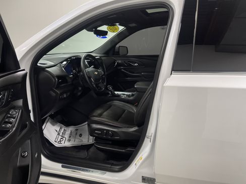 Used 2023 Chevrolet Traverse High Country image 9