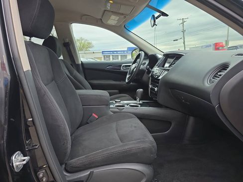 Used 2014 Nissan Pathfinder S AWD/4WD image 30