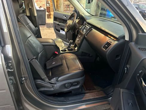 Used 2014 Ford Flex SEL w/ Equipment Group 202A image 6