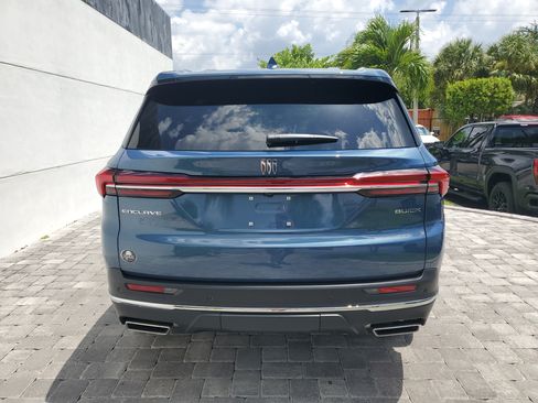 Used 2025 Buick Enclave Preferred FWD image 5