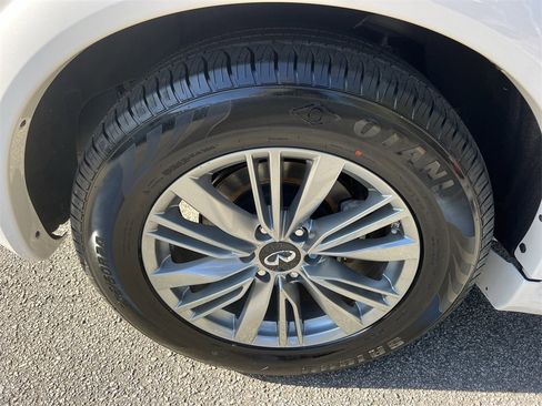 Used 2023 INFINITI QX80 Luxe w/ Cargo Package image 15