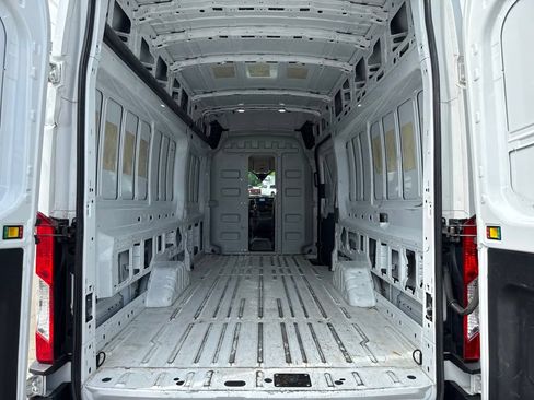 Used 2023 Ford Transit 250 148 High Roof Extended AWD image 12