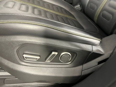 Used 2024 Rivian R1S Adventure image 25