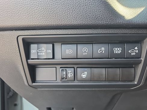Used 2022 Toyota Tundra SR5 w/ TRD Sport Package AWD/4WD image 17