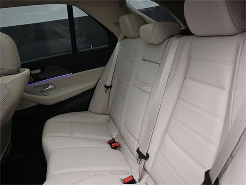 New 2025 Mercedes-Benz GLE 450 4MATIC image 16