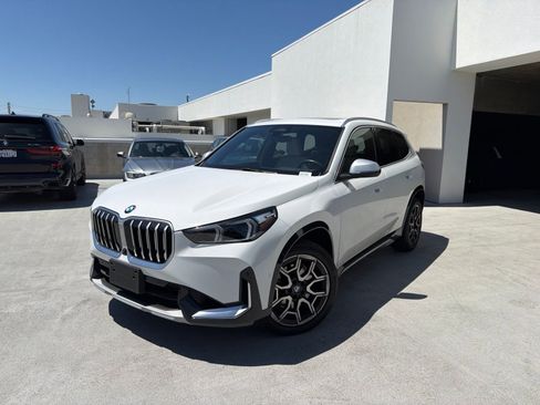 Certified 2023 BMW X1 xDrive28i w/ Premium Package AWD/4WD image 3