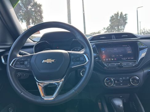 Used 2023 Chevrolet TrailBlazer ACTIV w/ Sun and Liftgate Package image 11