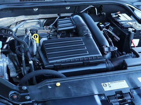 Used 2017 Volkswagen Jetta SE image 58