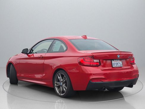 Used 2016 BMW M235i Coupe image 5