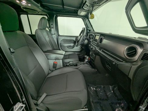 Certified 2022 Jeep Wrangler Unlimited Sport image 32