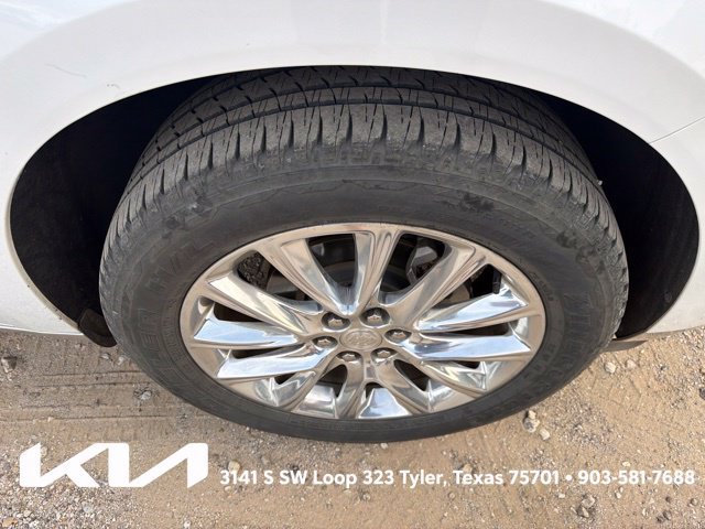Used 2019 Buick Enclave Essence FWD image 14