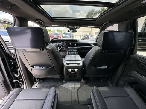 Used 2023 GMC Yukon XL Denali w/ Max Trailering Package RWD image 32