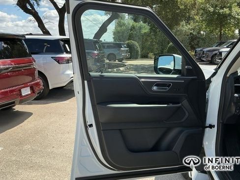 New 2026 INFINITI QX80 Pure image 19