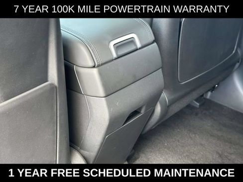 Used 2025 Hyundai Santa Fe SEL AWD/4WD image 16