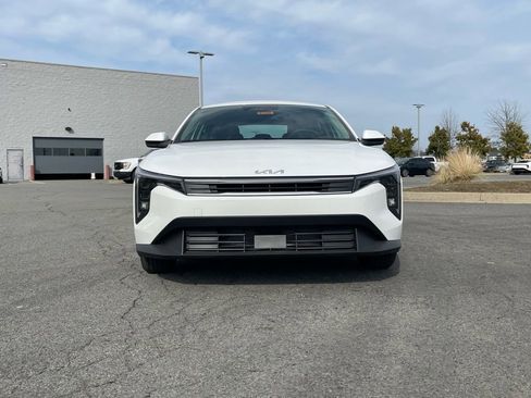 New 2026 Kia K4 LX image 3