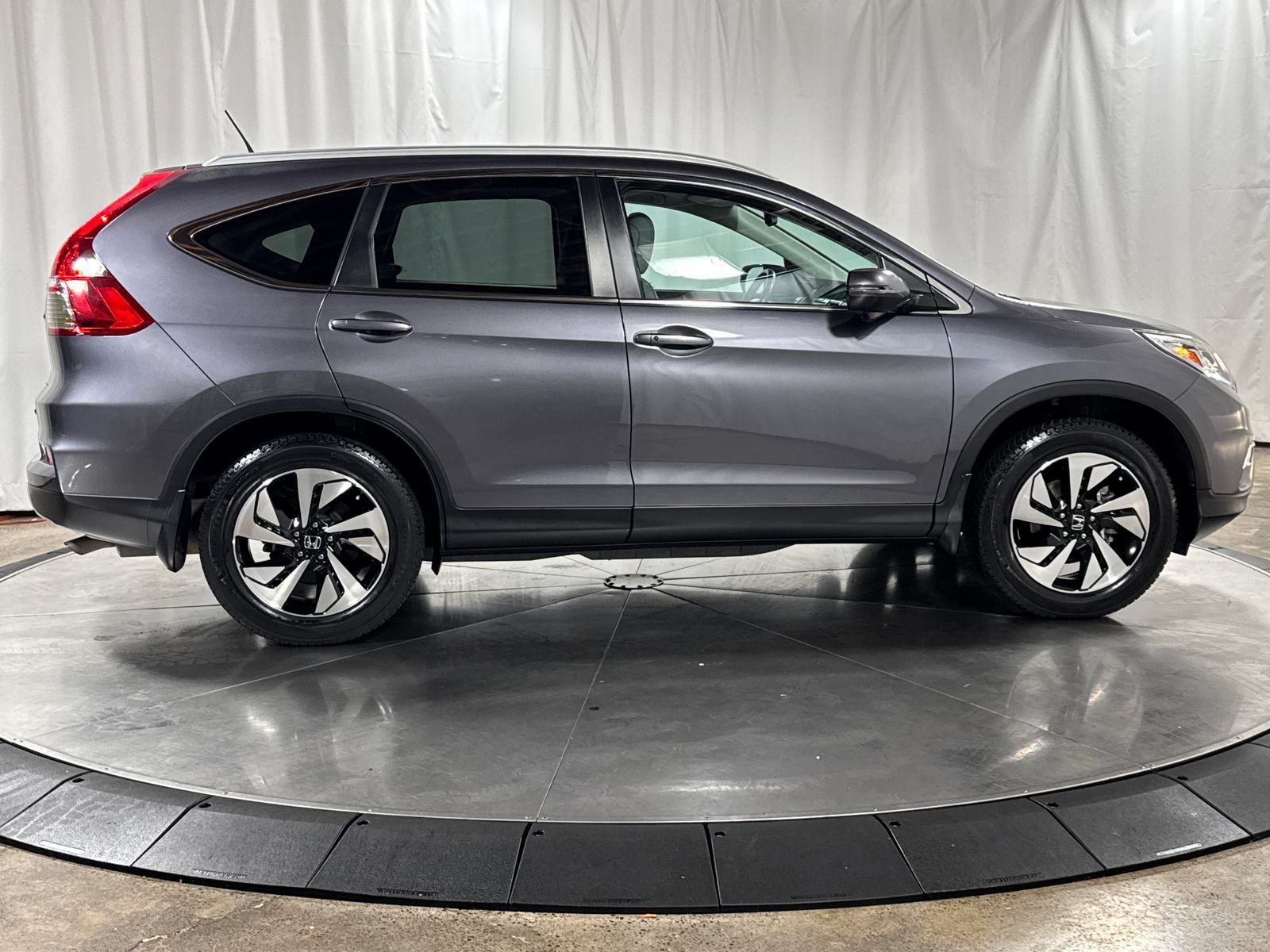 Used 2016 Honda CR-V Touring image 6