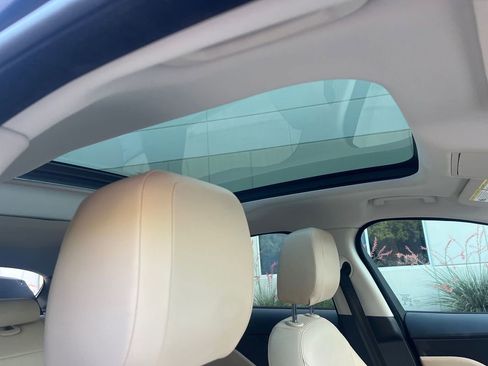 Used 2018 Jaguar F-PACE Premium AWD/4WD image 21