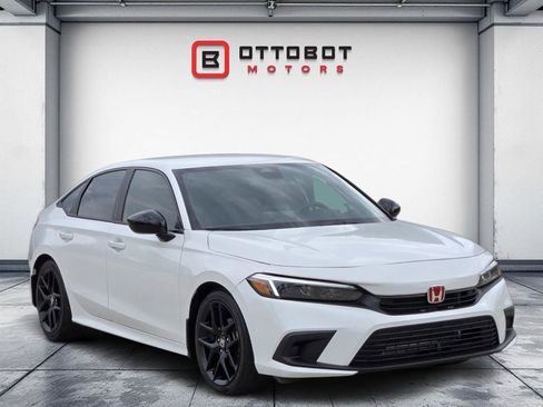 Used 2024 Honda Civic Sport image 2
