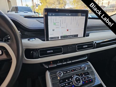 Used 2020 Lincoln Aviator Black Label w/ Class IV Trailer Tow Package AWD/4WD image 20