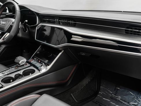 Used 2025 Audi S6 Premium Plus w/ Premium Plus Package image 14