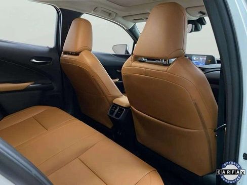 Used 2019 Lexus UX 250h w/ Premium Package image 67