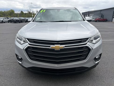 Used 2021 Chevrolet Traverse LT w/ LPO, Floor Liner Package AWD/4WD image 9