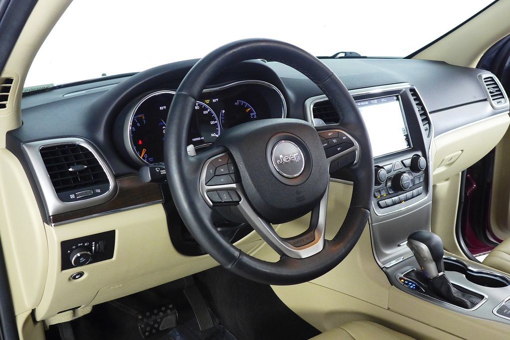 Used 2018 Jeep Grand Cherokee Limited AWD/4WD image 31