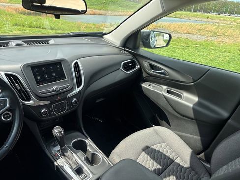 Used 2019 Chevrolet Equinox LT AWD/4WD image 44