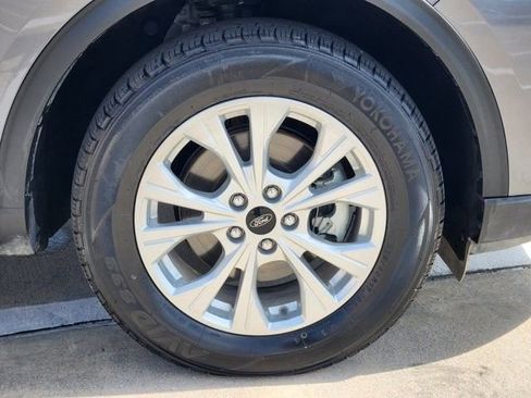 Used 2024 Ford Escape Active w/ Tech Pack #1 AWD/4WD image 10