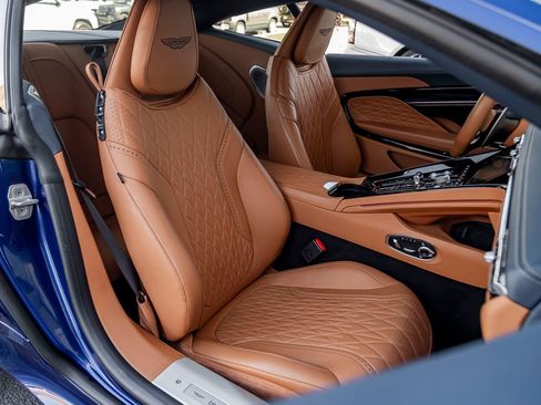 Used 2024 Aston Martin DB12 Coupe RWD image 19