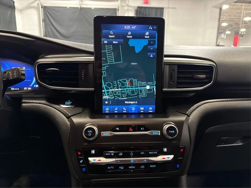 Used 2020 Ford Explorer ST w/ Premium Technology Package image 28