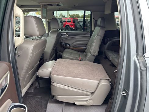 Used 2020 GMC Yukon XL Denali w/ Denali Ultimate Package RWD image 25