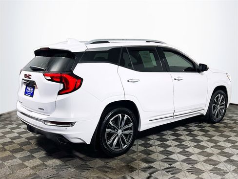 Used 2020 GMC Terrain Denali w/ Denali Premium Package image 8