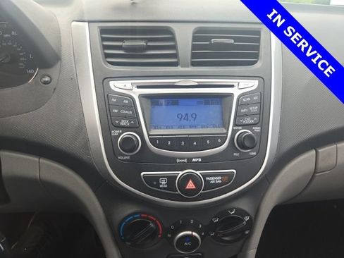 Used 2013 Hyundai Accent GS FWD image 10