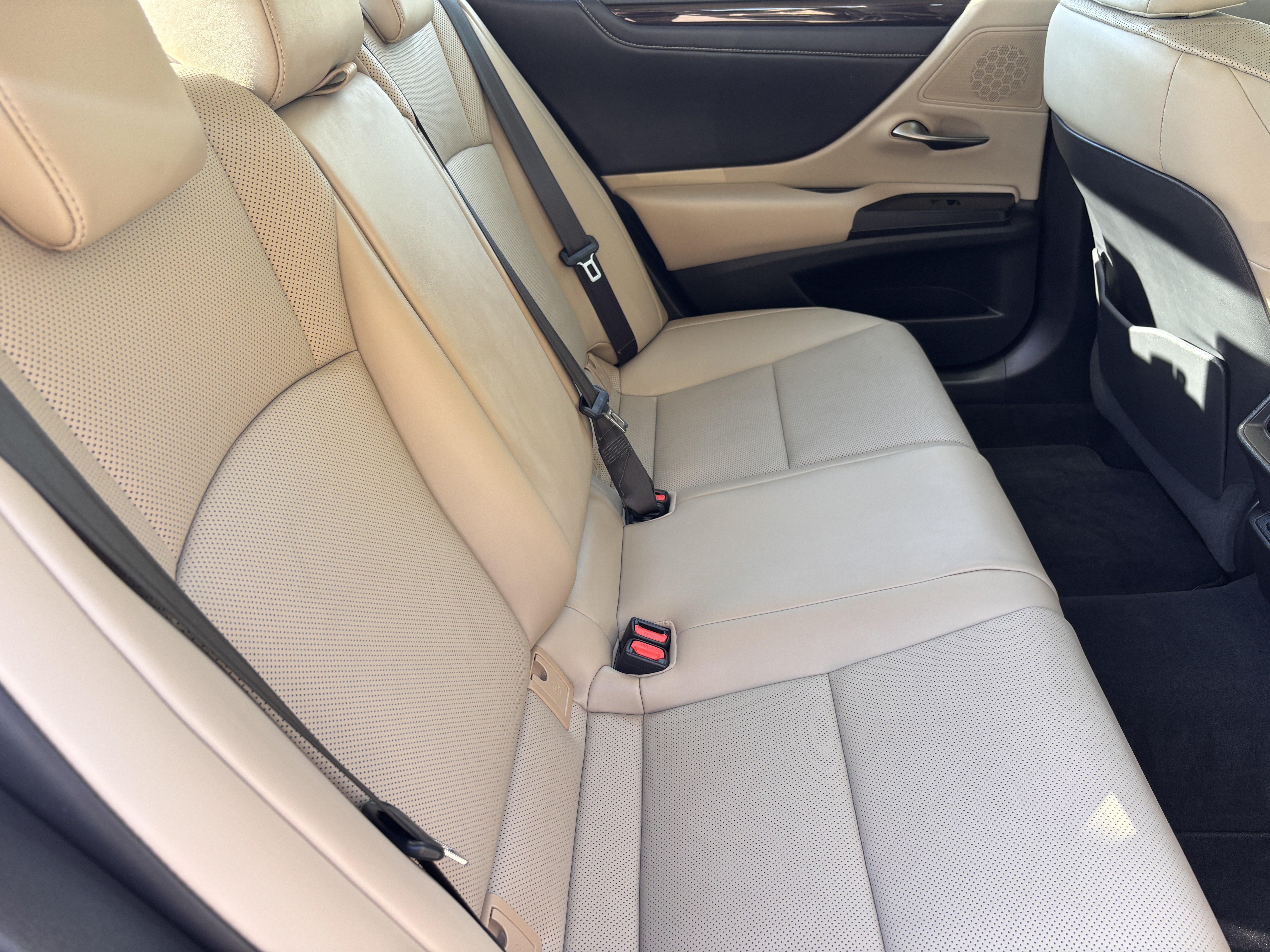 Certified 2020 Lexus ES 350 w/ Premium Package FWD image 33