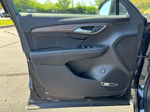 Used 2023 Buick Envision Avenir FWD image 12