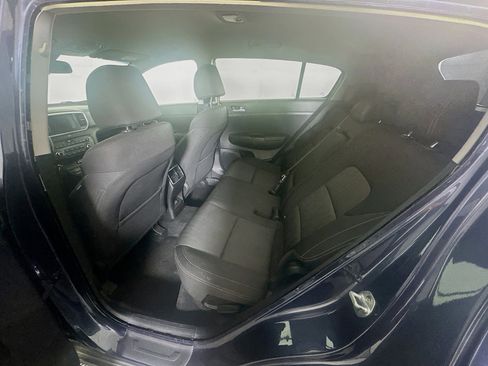 Used 2020 Kia Sportage LX image 28