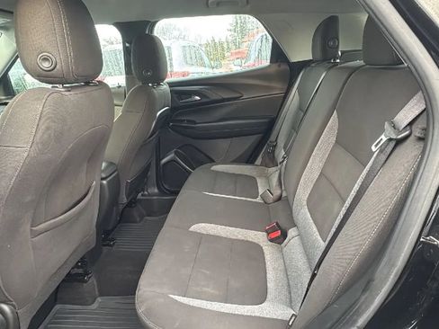 Used 2022 Chevrolet TrailBlazer LS image 19