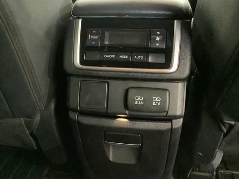 Used 2022 Subaru Ascent Onyx Edition AWD/4WD image 38