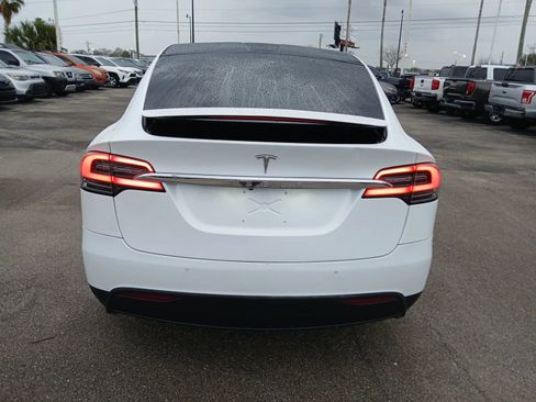 Used 2018 Tesla Model X 100D image 4