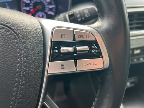 Certified 2022 Kia Telluride LX image 15