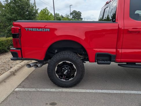 Certified 2025 Ford F250 XLT w/ Black Appearance Package AWD/4WD image 38