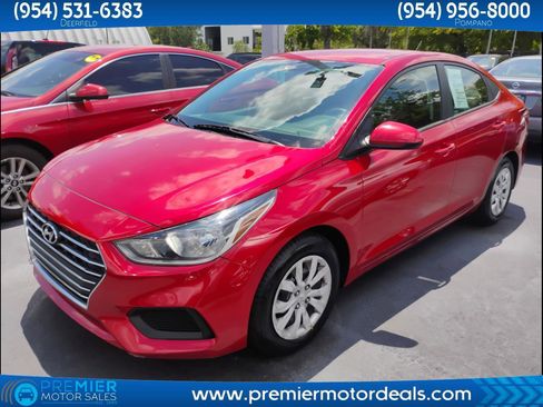 Used 2021 Hyundai Accent SE FWD image 1