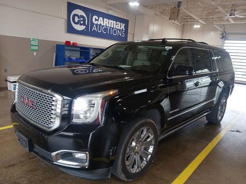 Used 2015 GMC Yukon XL Denali w/ Premium Package image 1