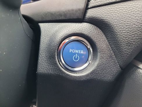 Used 2020 Toyota RAV4 XLE w/ Convenience Package image 19