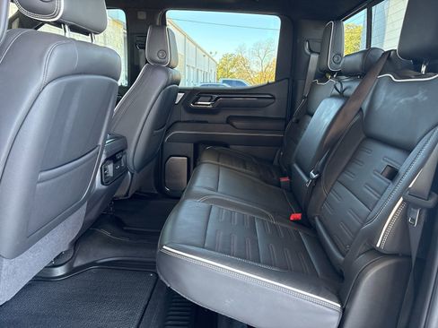 Certified 2025 GMC Sierra 1500 AT4X image 12