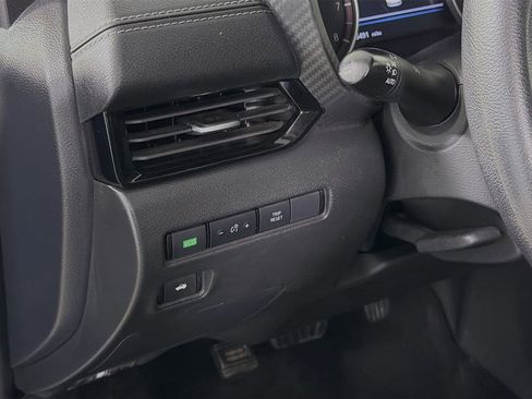 Used 2024 Nissan Sentra SV image 12